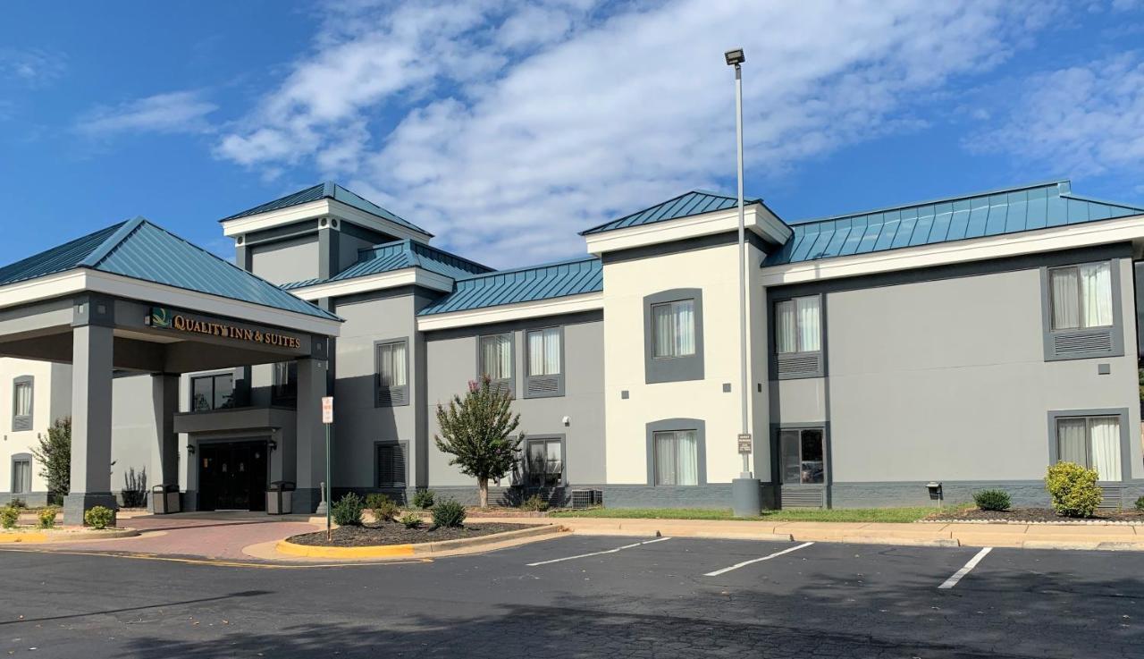 Quality Inn & Suites Quantico Stafford Bagian luar foto
