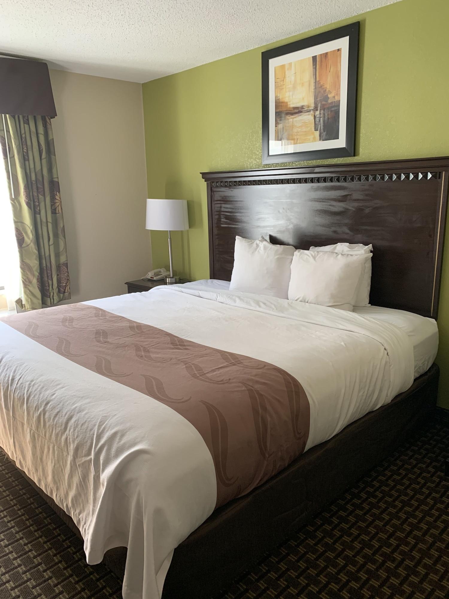 Quality Inn & Suites Quantico Stafford Bagian luar foto